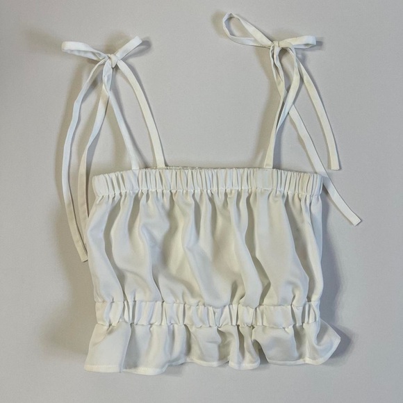 White Ruffle Crop Top - Picture 4 of 4